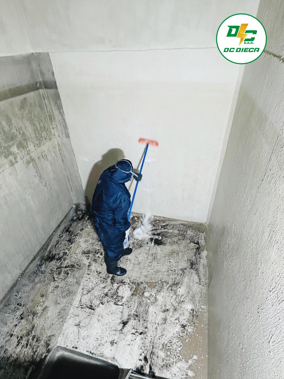 Mantenimiento y desinfección de cisternas de agua icono